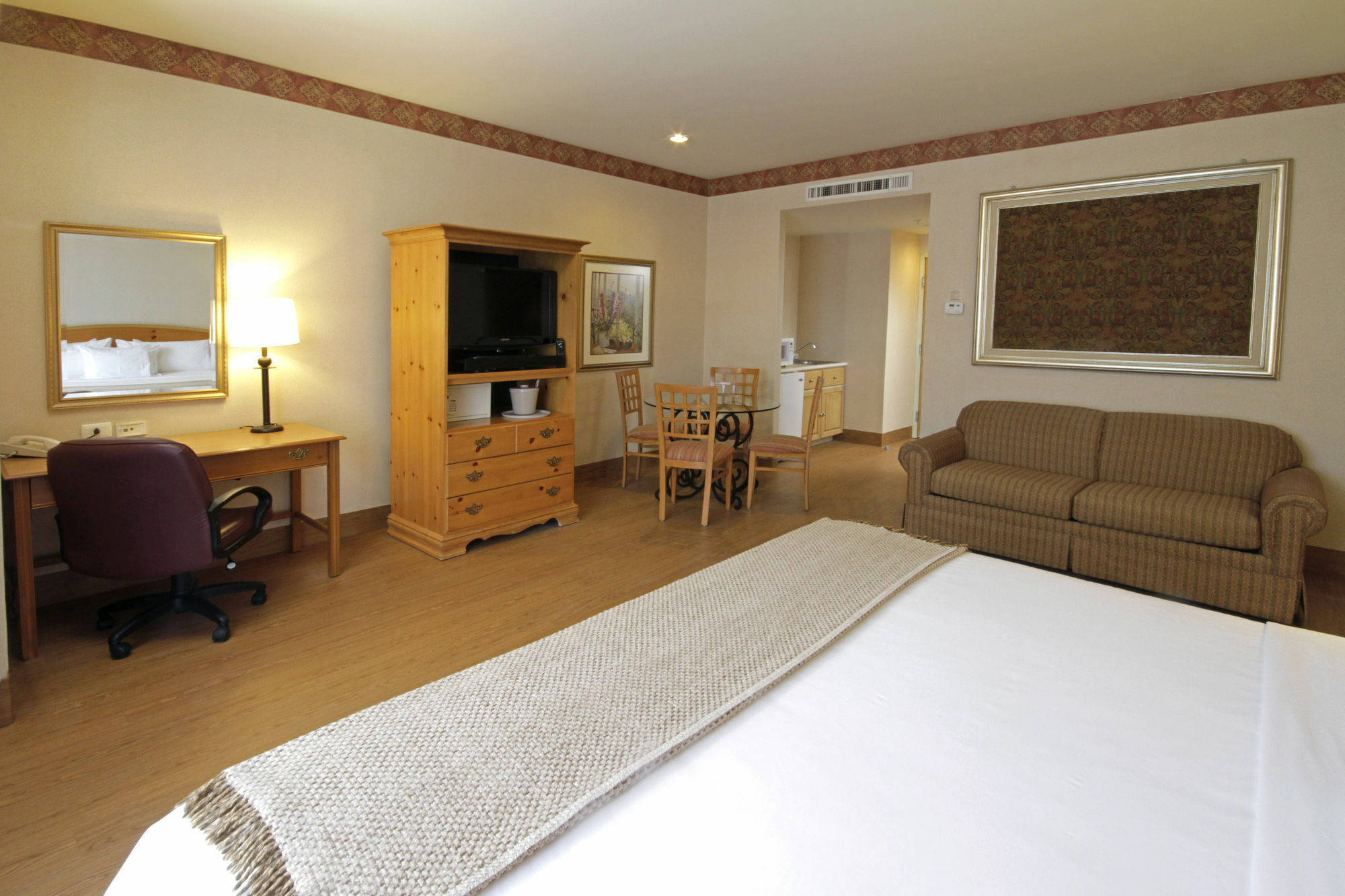 Holiday Inn Express Silao-Aeropuerto Bajio By Ihg Extérieur photo